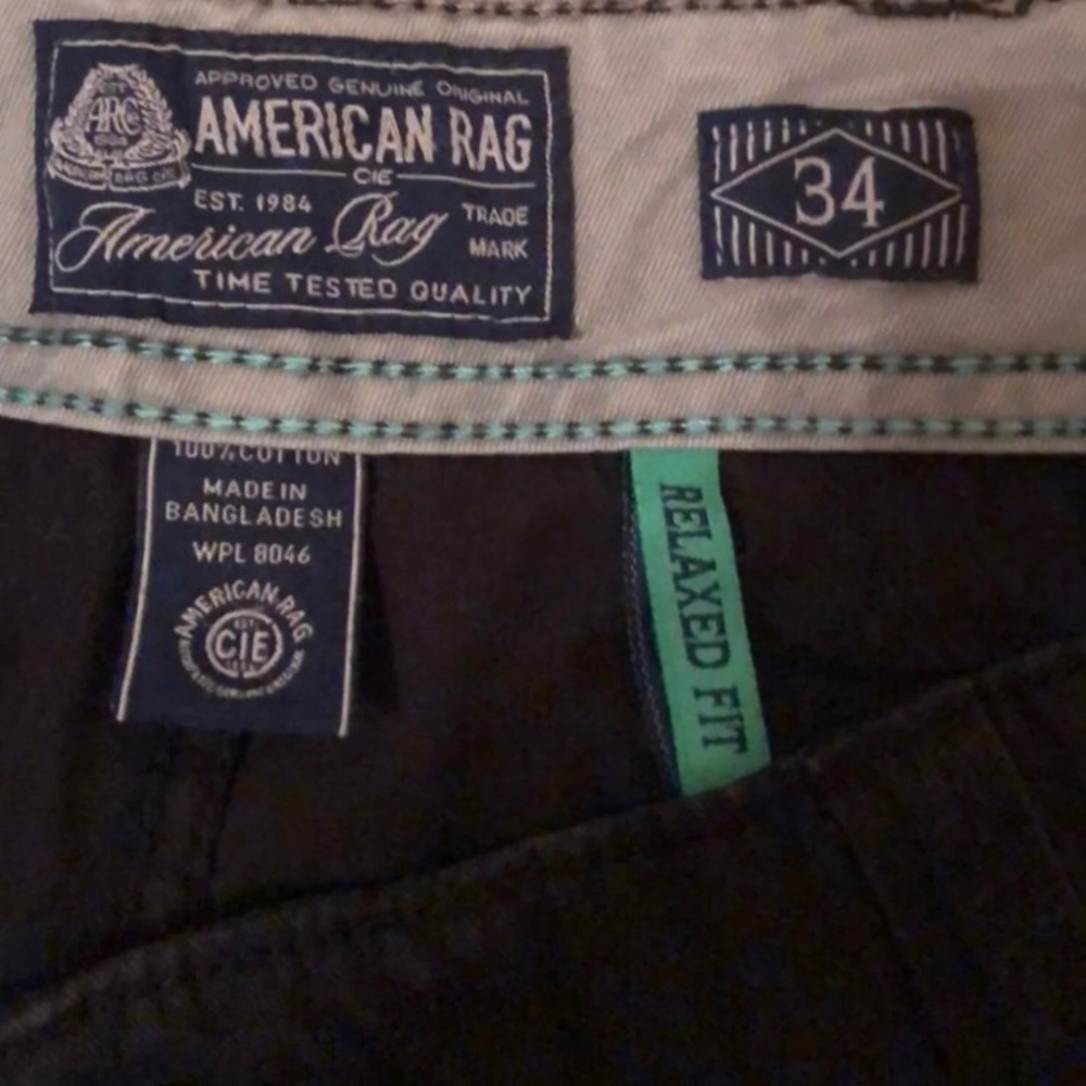 Men’s Shorts - Picture 2 of 3